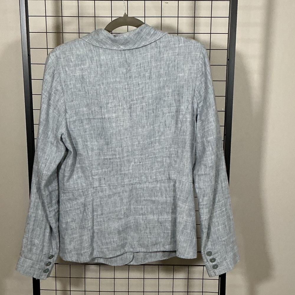 Cabi Light Gray Textured Single-Button Blazer - image 5